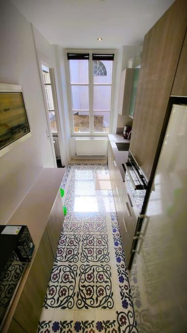 Appartement De La Bibliotheque 贝桑松 外观 照片