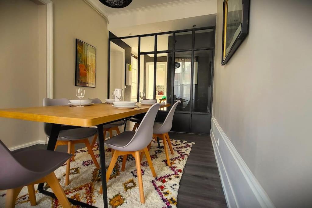 Appartement De La Bibliotheque 贝桑松 外观 照片