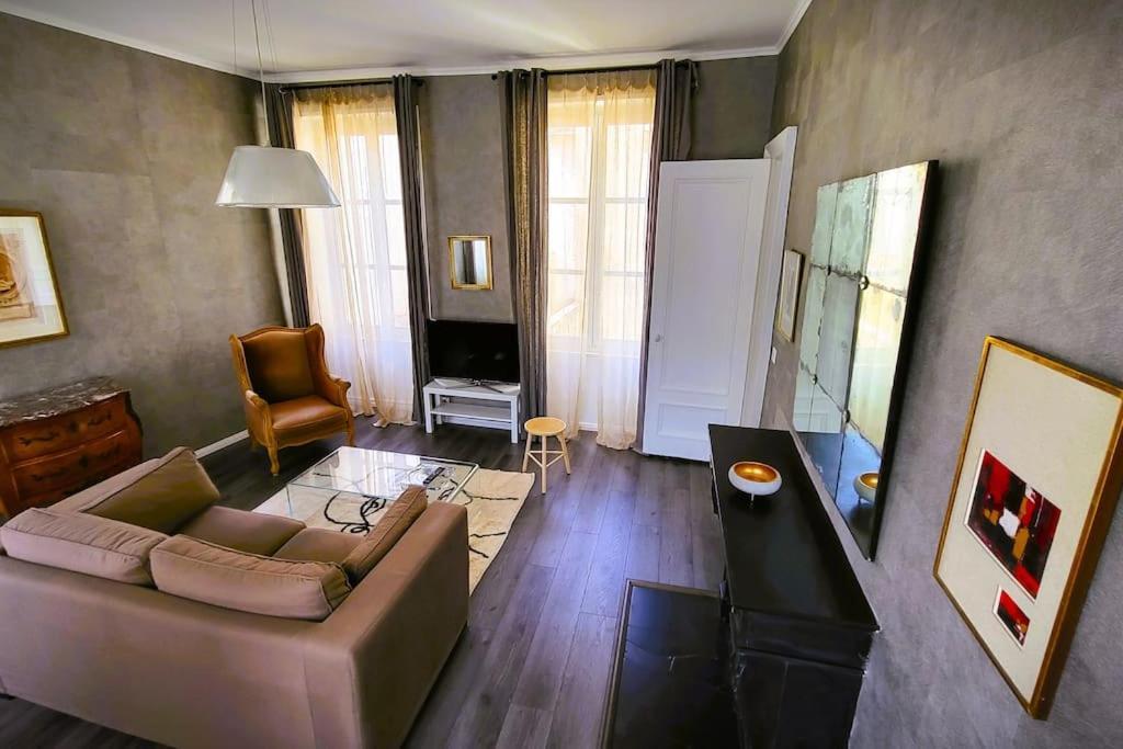 Appartement De La Bibliotheque 贝桑松 外观 照片