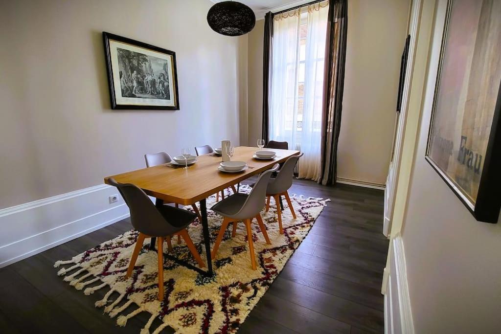 Appartement De La Bibliotheque 贝桑松 外观 照片